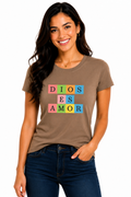 Camiseta Dios es amor cuadrados